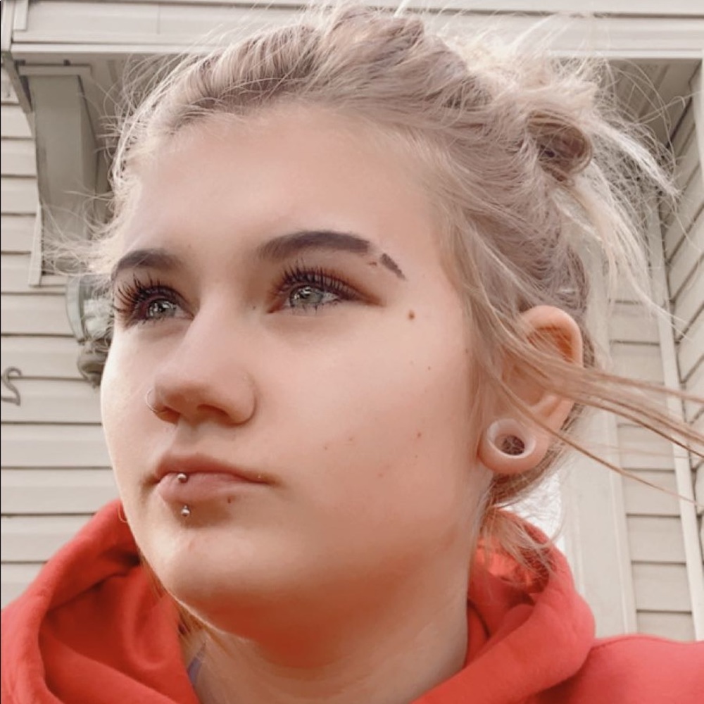 Meet your Posher, Victoria